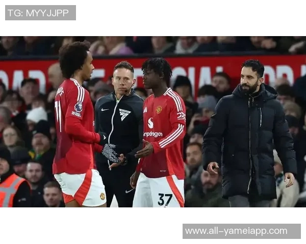 多尔古谈曼联团队精神提升对首年表现表示满意