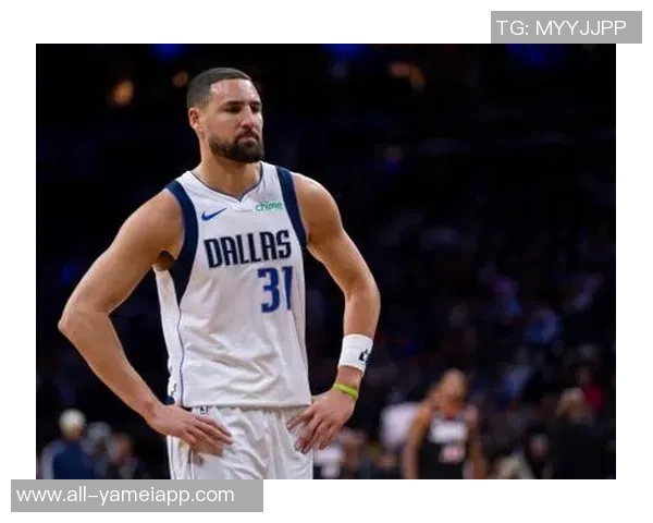 克莱兴奋拿到比赛用球期待三分球里程碑的到来