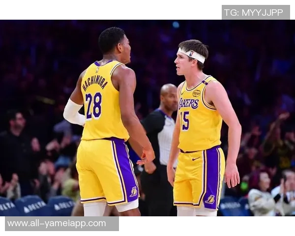 老詹能否逆袭里夫斯湖人或迎来白人三少时代的挑战